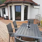 Villa Gruppenunterkunft Mit Pool In *