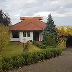 Gruppenunterkunft Mit Pool In *