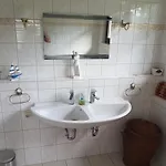 Gruppenunterkunft Mit Pool In * Ballenstedt