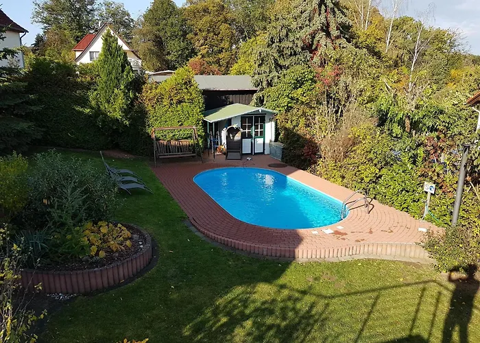Вилла Group Hideaway With Pool *