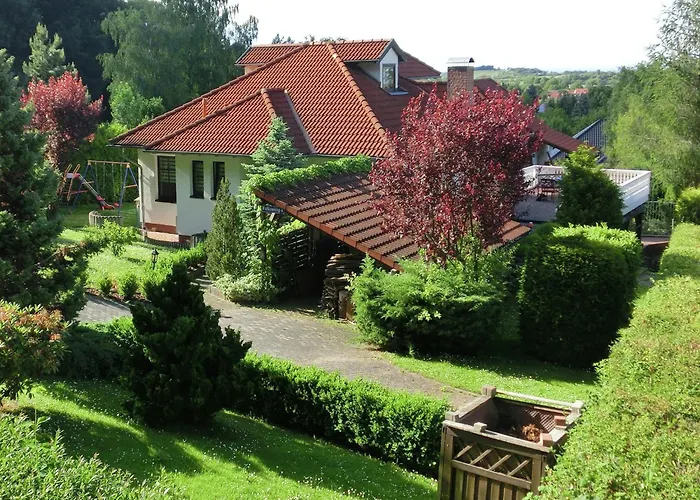 Group Hideaway With Pool *