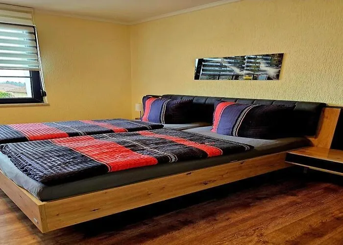 Group Hideaway With Pool *