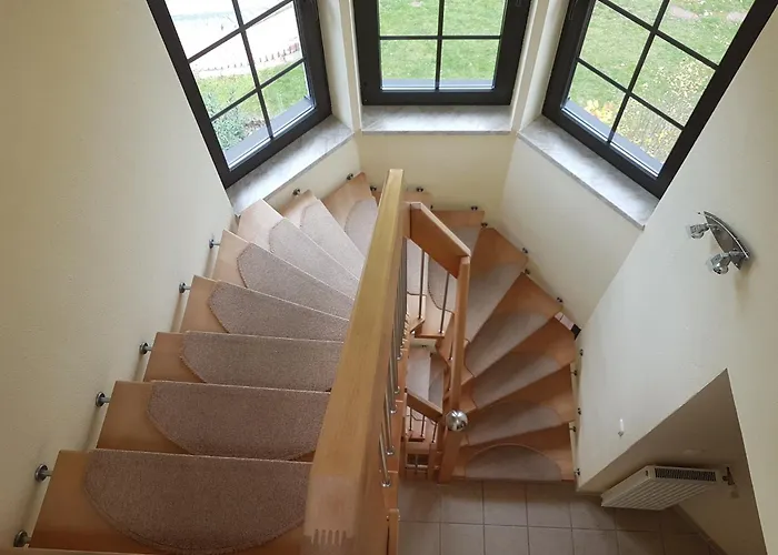 ヴィラ Group Hideaway With Pool バレンシュテット