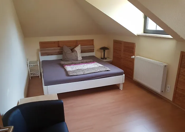 Вилла Group Hideaway With Pool *