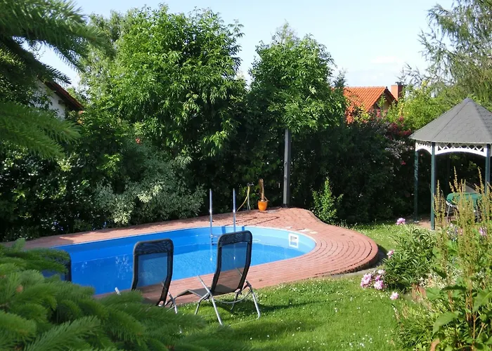 Group Hideaway With Pool Вилла