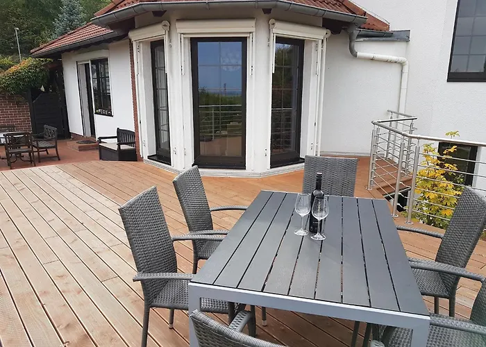 Вилла Group Hideaway With Pool *