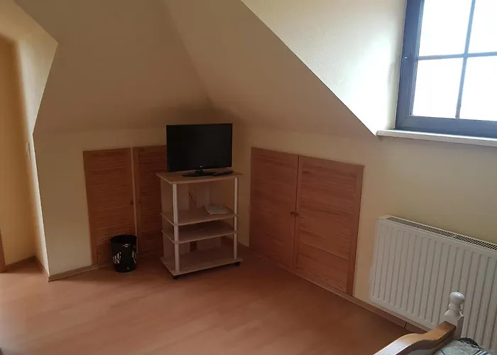 Group Hideaway With Pool バレンシュテット