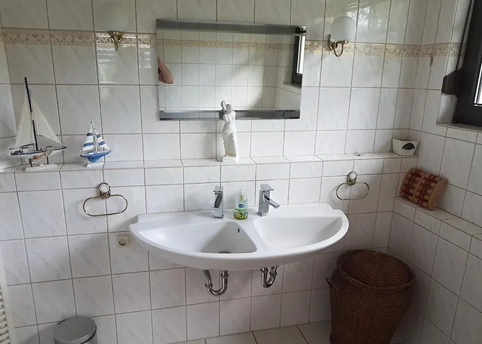 Group Hideaway With Pool * Балленштедт